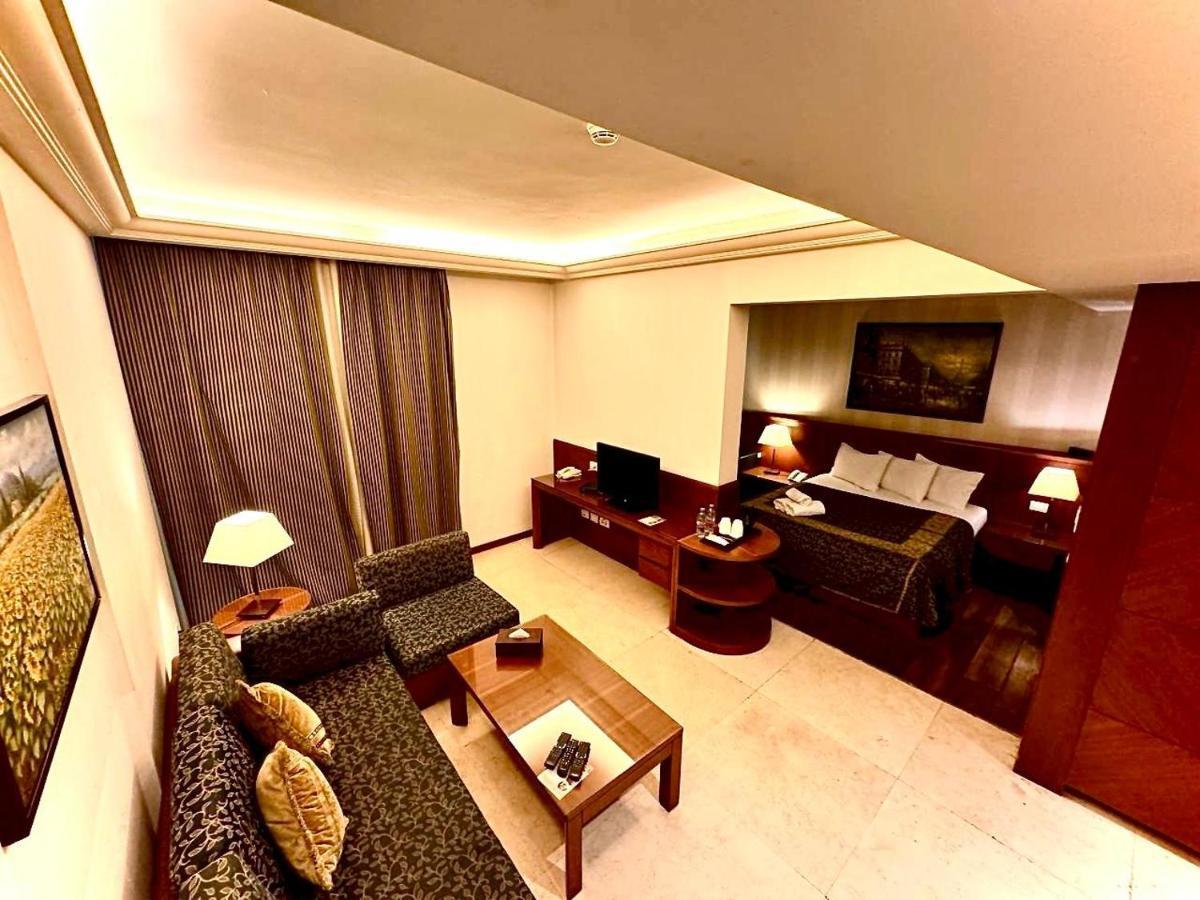 King Suites Hotel Beirut Bagian luar foto