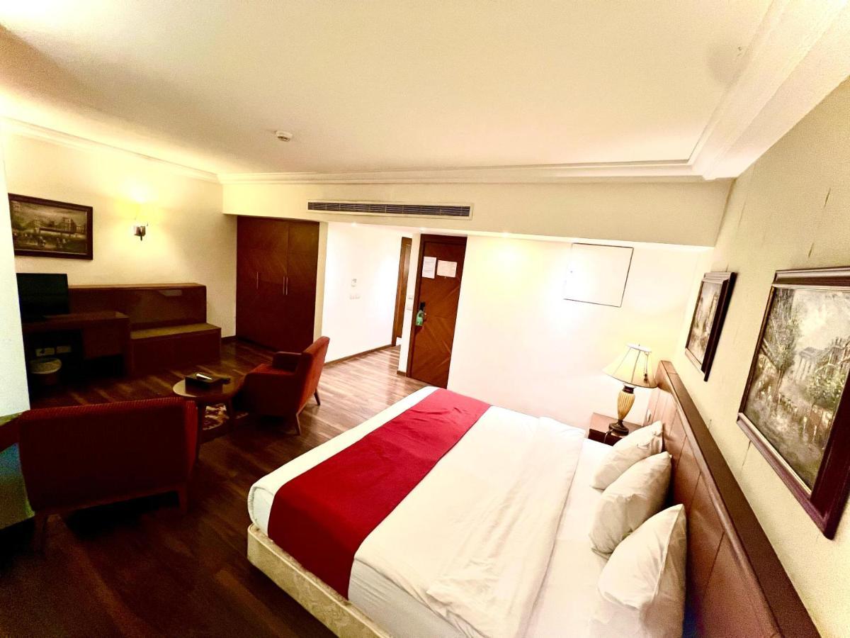King Suites Hotel Beirut Bagian luar foto
