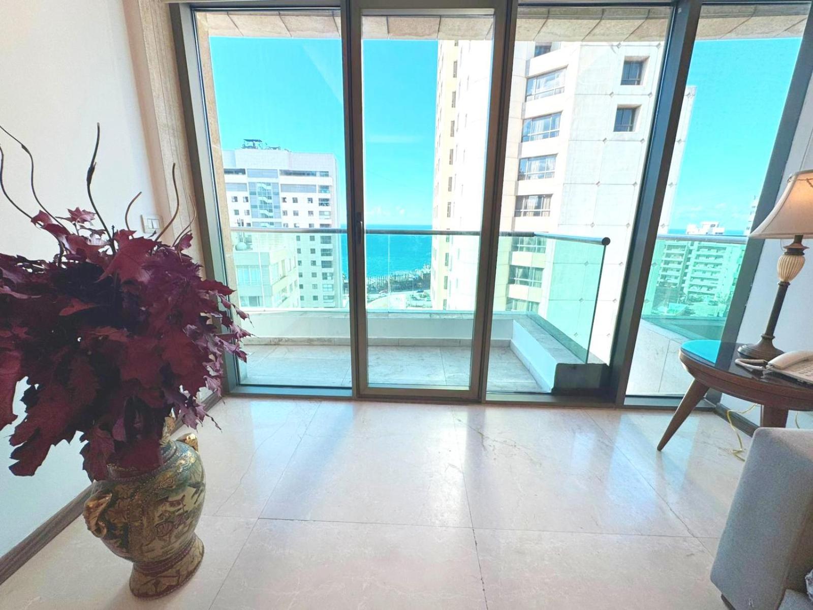 King Suites Hotel Beirut Bagian luar foto
