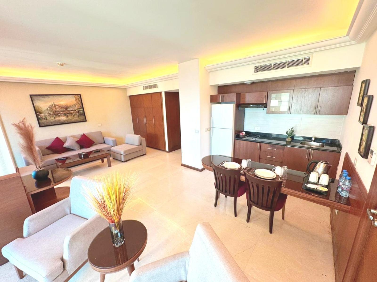 King Suites Hotel Beirut Bagian luar foto